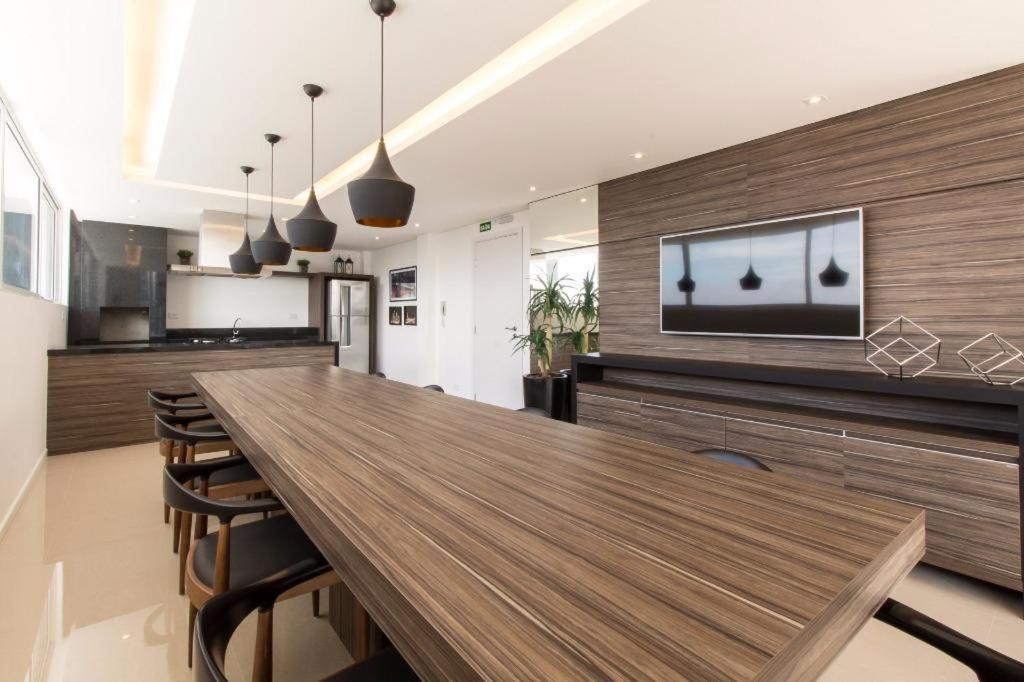 609-Apartamento Encantador, Com 1 Vaga De Garagem, Todo Mobiliado E Decorado, Edificio Com Academia, Lavanderia, Excelente Localizacao No Reboucas, Proximo Ao Batel E Centro Curitiba Exterior foto